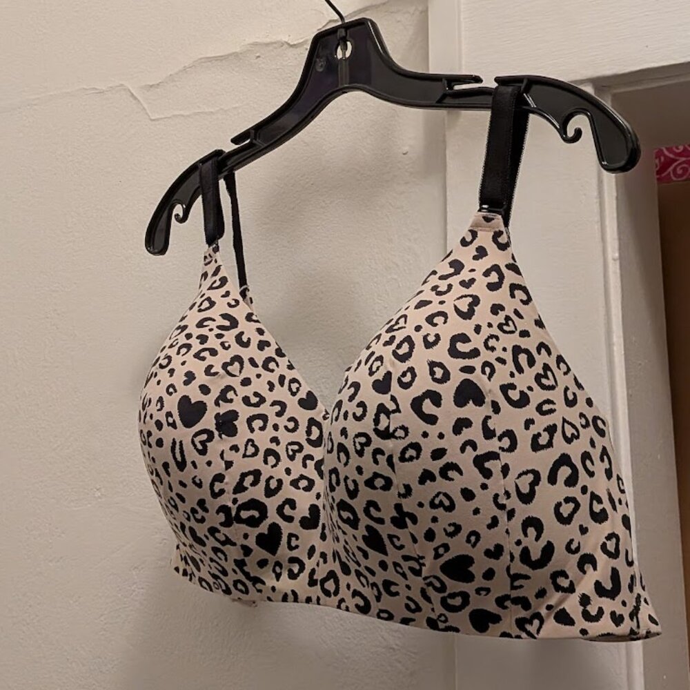Torrid 44C Everyday Wire-Free Leopard Heart Print Bra